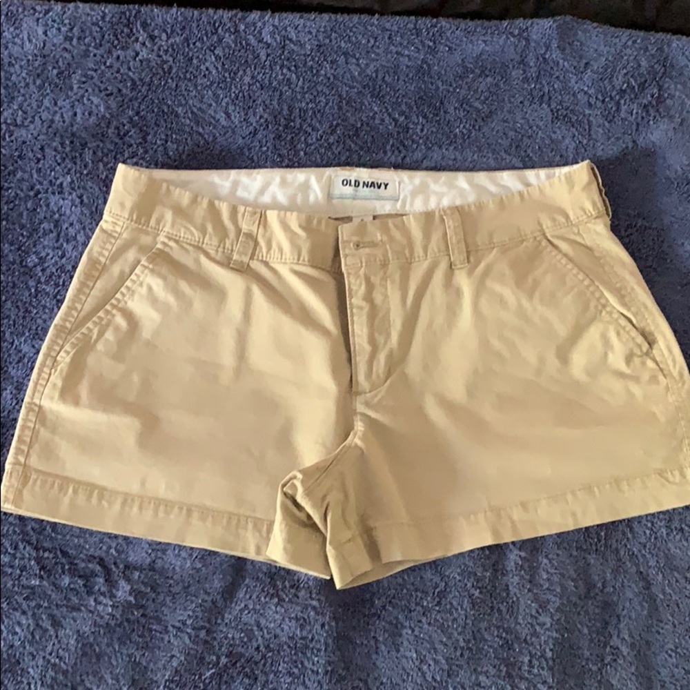 Women’s old navy chino shorts